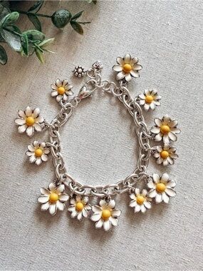 🌼 RARE BRIGHTON VINTAGE “Sunny Days” Daisy Charm Bracelet! Durable/High quality